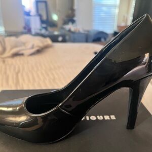 Elegant Black High Heel Pumps